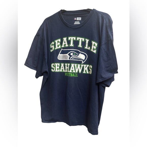 NFL TEAM APPAREL Seattle Seahawks Short Sleeve Men’s XXL NFL Football Tshirt EUC - Picture 8 of 9